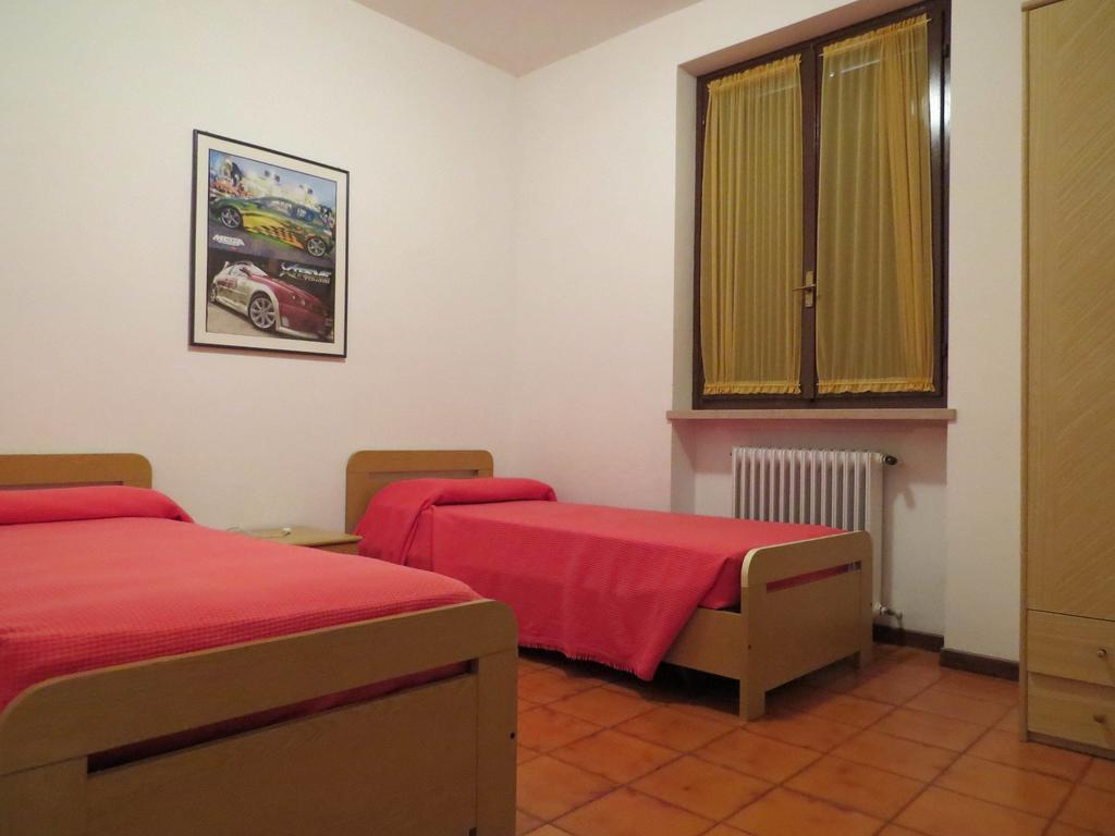 Residence Liana Albisano Торри-дель-Бенако Экстерьер фото
