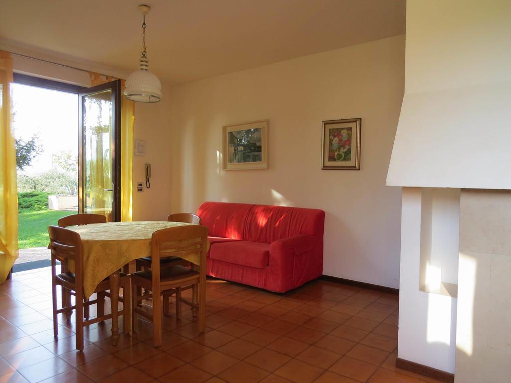 Residence Liana Albisano Торри-дель-Бенако Экстерьер фото