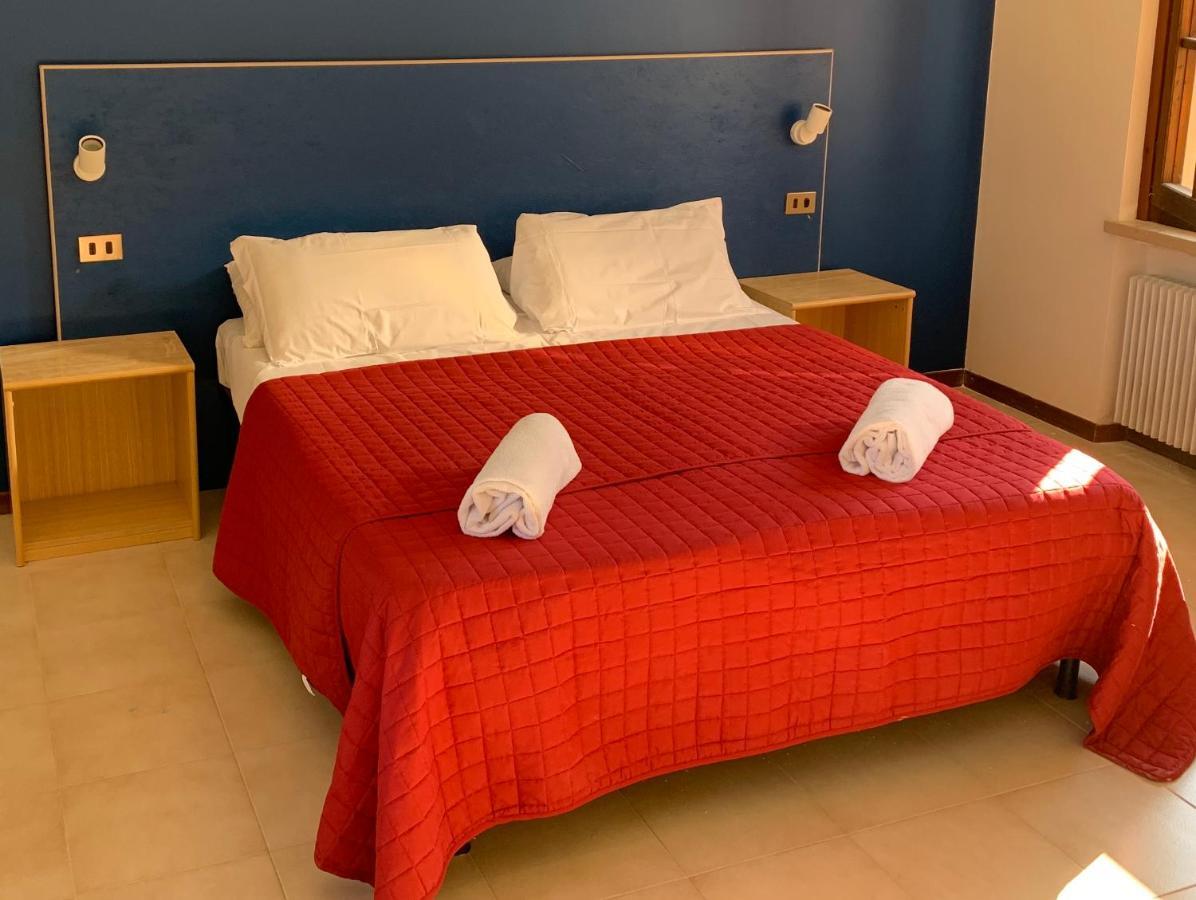 Residence Liana Albisano Торри-дель-Бенако Экстерьер фото